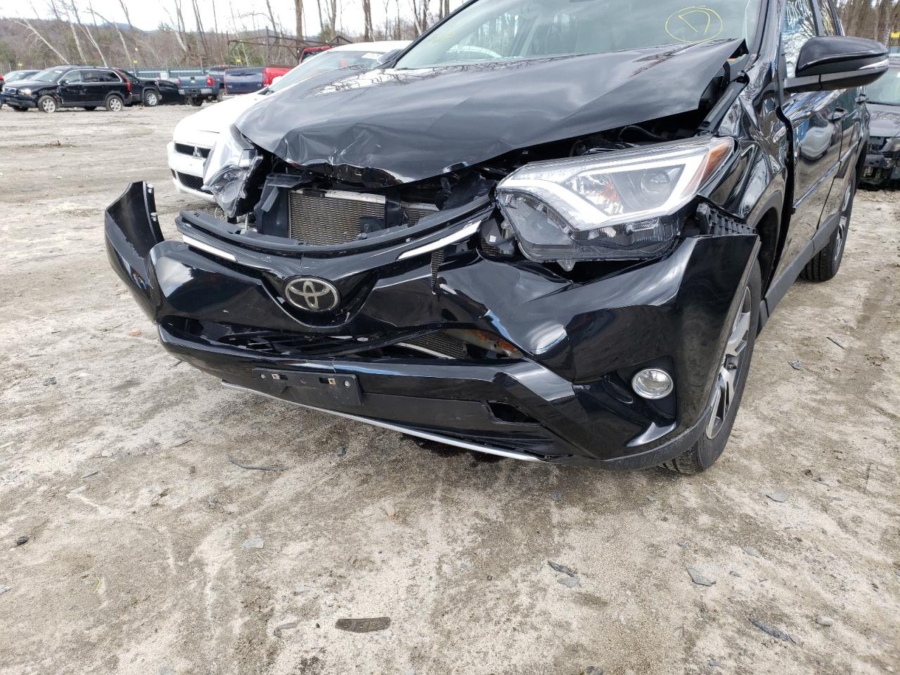 Photo 9 from auction – 2018 TOYOTA RAV4 ADVEN with VIN 2T3RFREV9JW734597