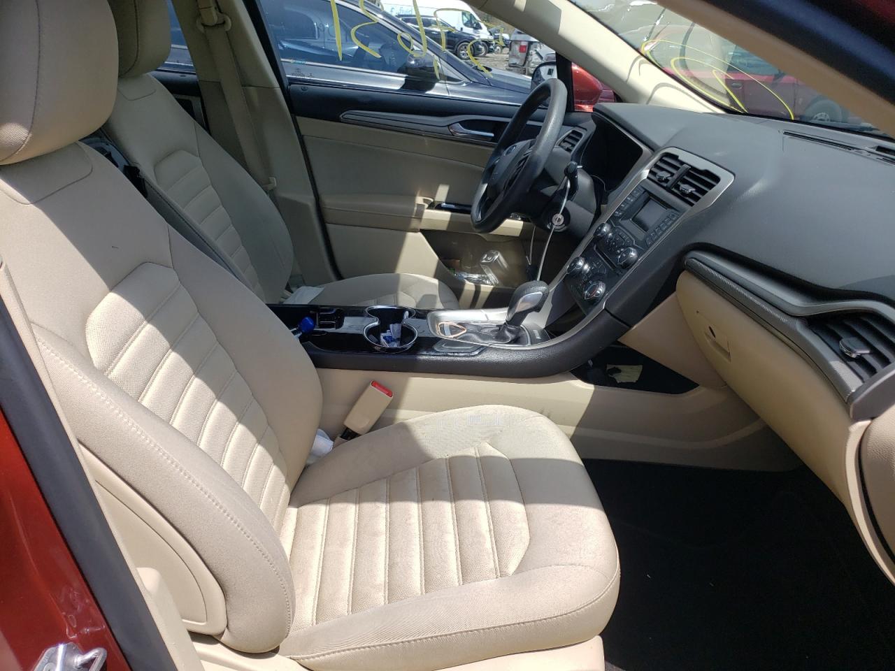 Photo 5 from auction – 2014 FORD FUSION SE with VIN 3FA6P0H71ER352539