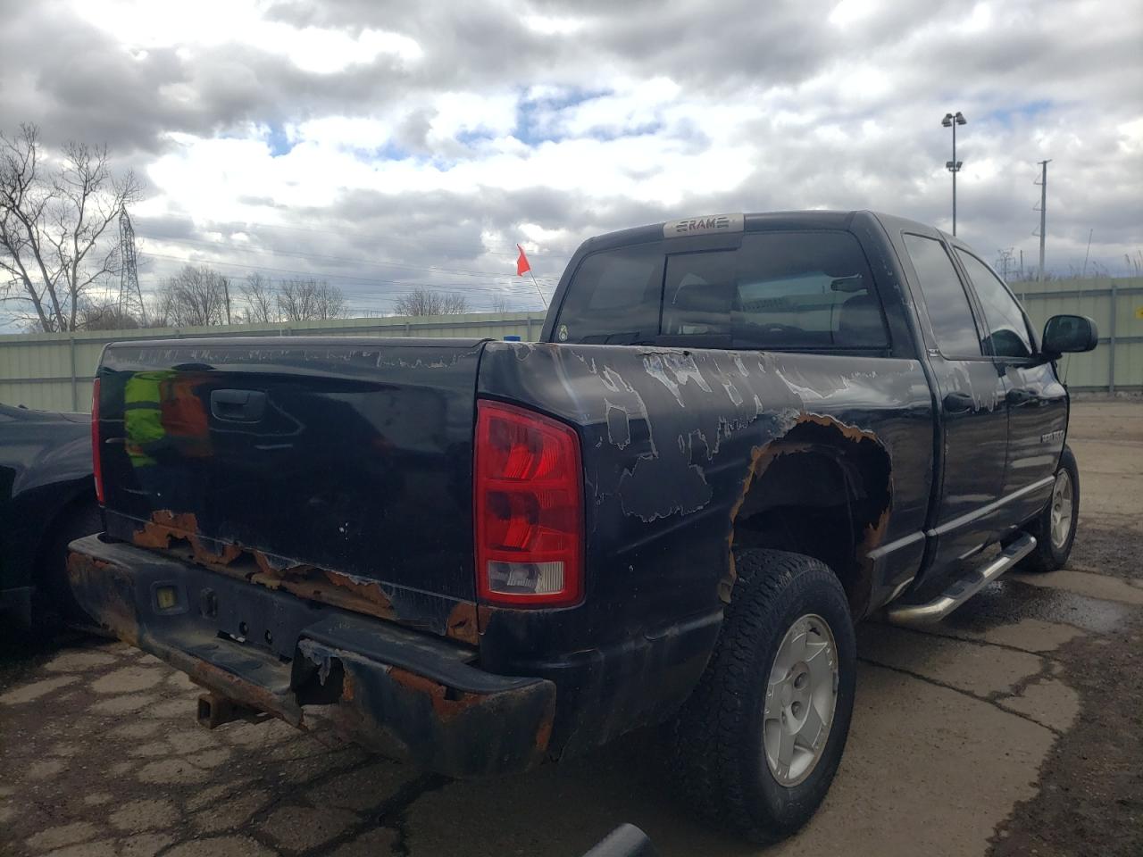 Photo 4 from auction – 2002 DODGE RAM 1500 with VIN 1D7HU18Z12J198073