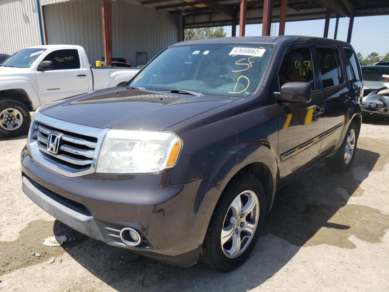 Photo 2 from auction – 2014 HONDA PILOT EXL with VIN 5FNYF3H55EB027285