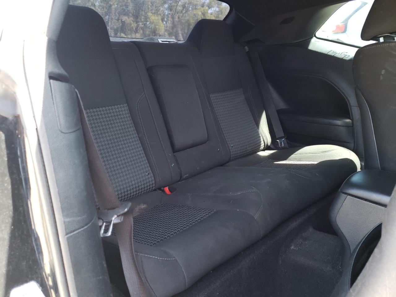 Photo 6 from auction – 2016 DODGE CHALLENGER with VIN 2C3CDZAG5GH166235
