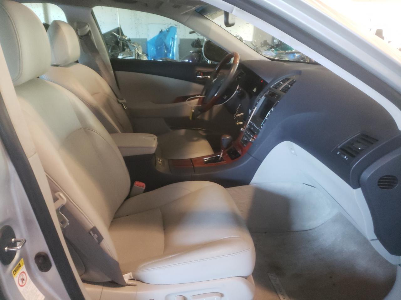 Photo 5 from auction – 2007 LEXUS ES 350 with VIN JTHBJ46G172128309