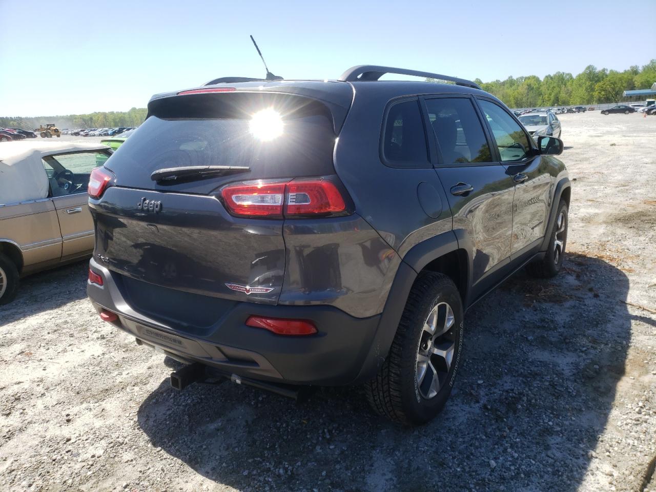 Photo 4 from auction – 2014 JEEP CHEROKEE T with VIN 1C4PJMBB2EW145739