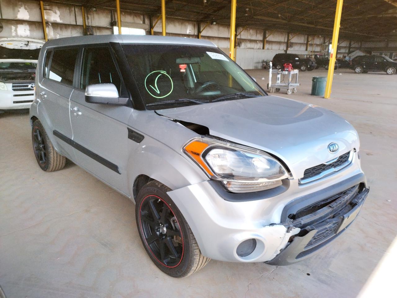 KIA SOUL + 2012 with VIN KNDJT2A6XC7366408 - Photo from auction