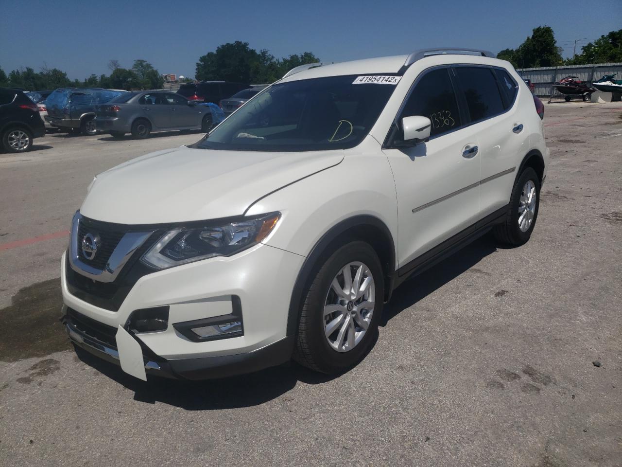 Photo 2 from auction – 2017 NISSAN ROGUE S with VIN KNMAT2MT1HP534400