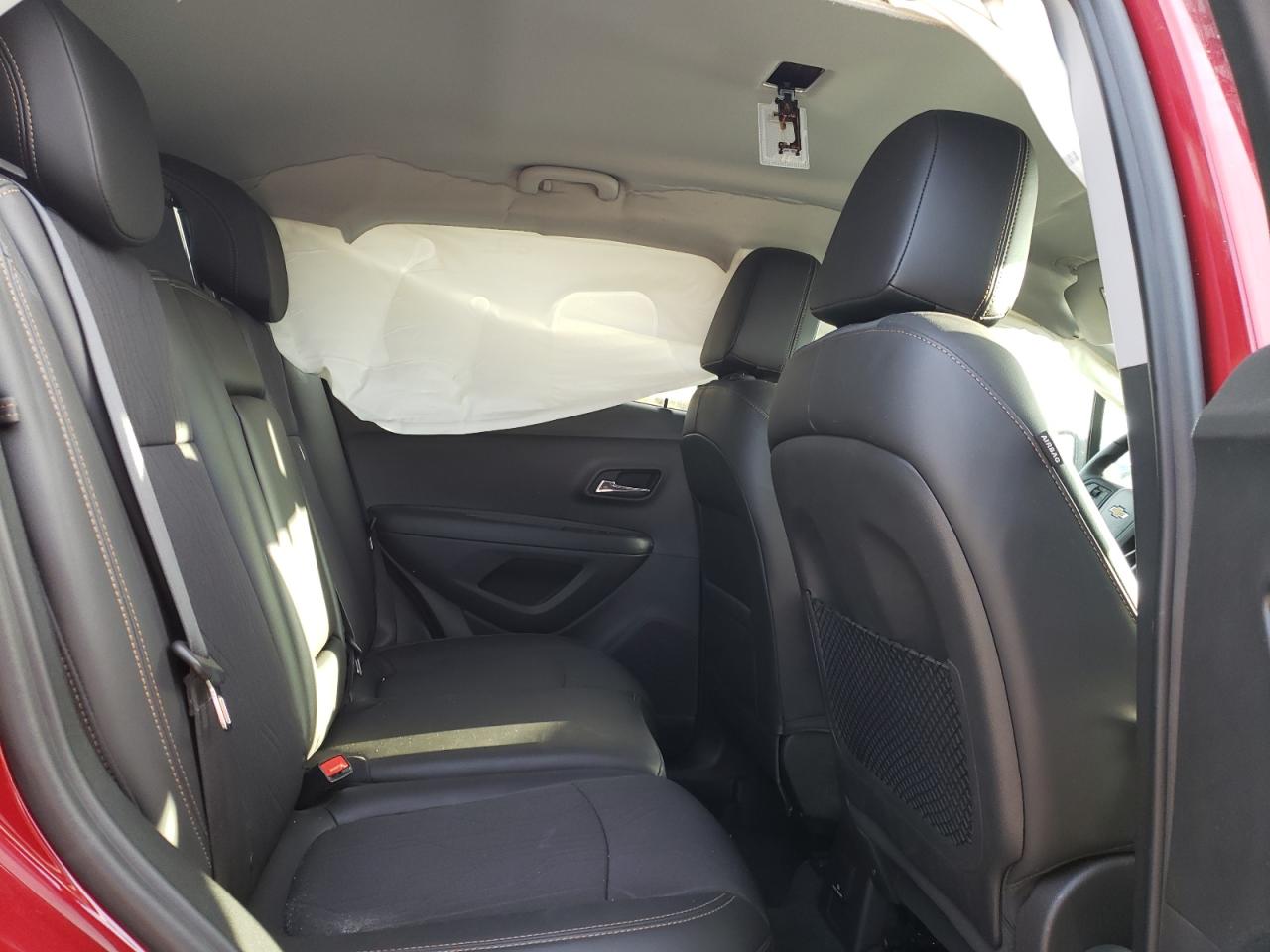 Photo 6 from auction – 2020 CHEVROLET TRAX 1LT with VIN 3GNCJLSB7LL228053
