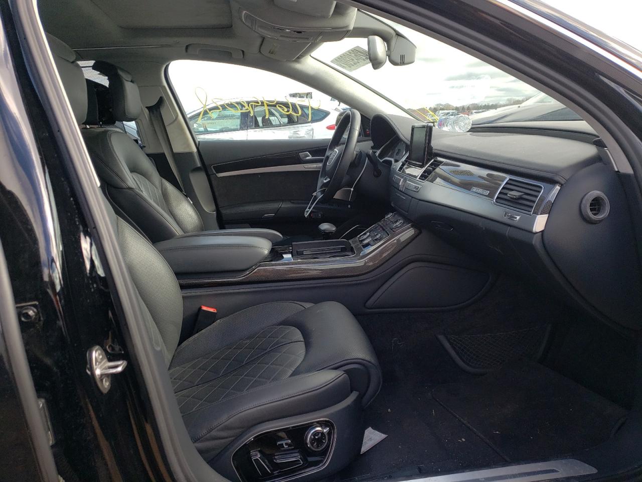 Photo 5 from auction – 2014 AUDI S8 QUATTRO with VIN WAUD2AFD2EN011164