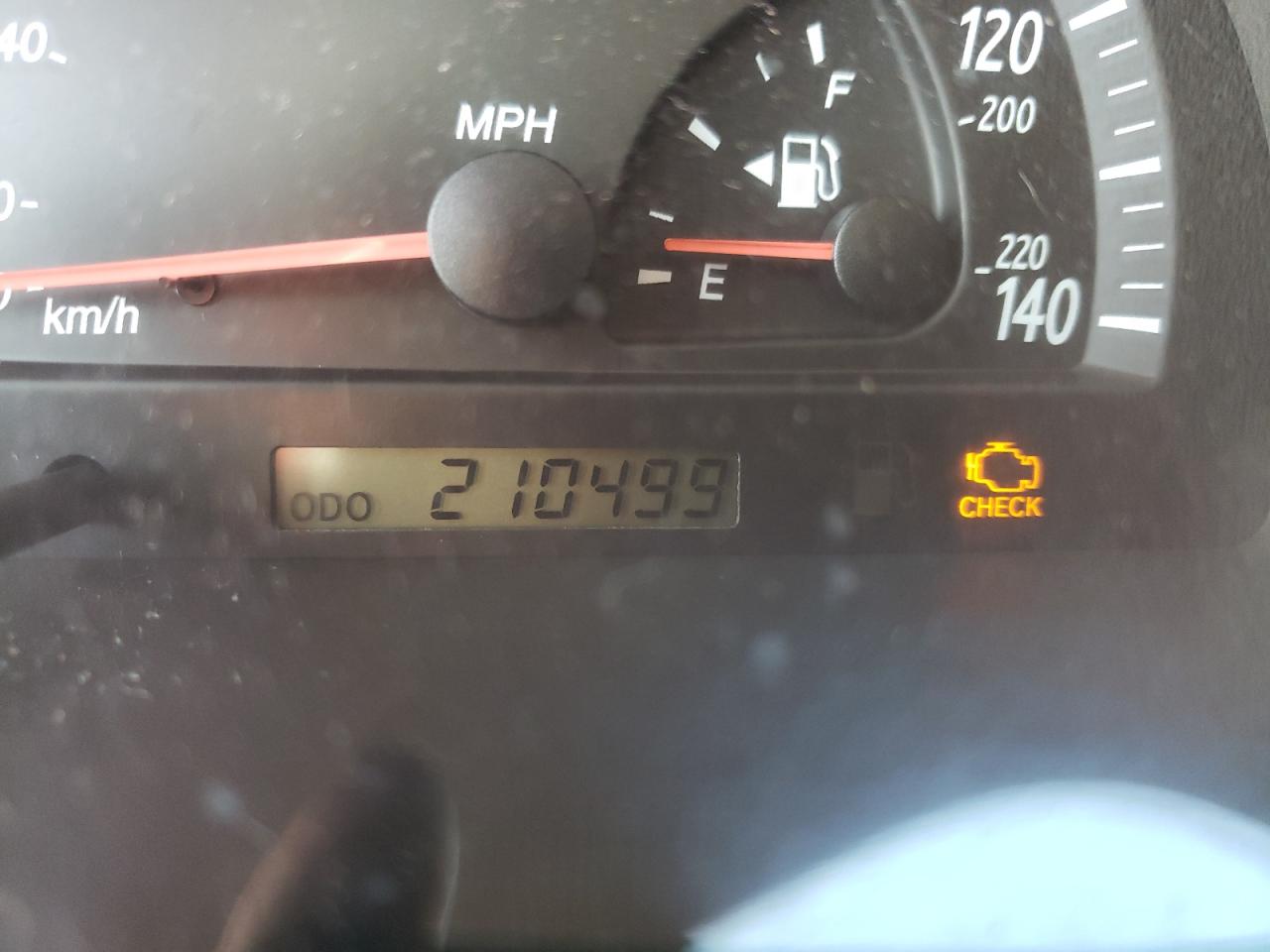 Photo 8 from auction – 2002 TOYOTA CAMRY LE with VIN JTDBE32K020121558