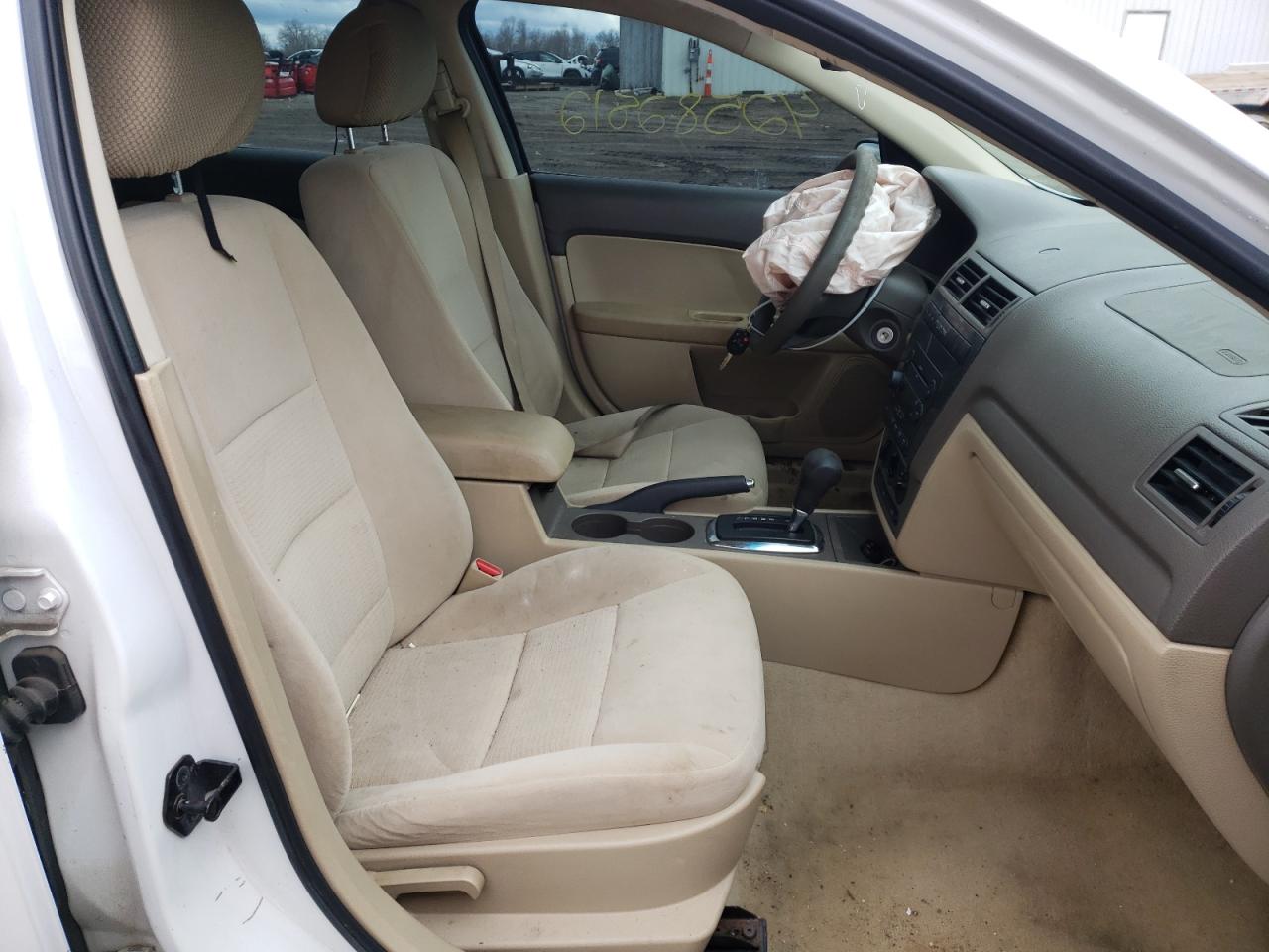 Photo 5 from auction – 2006 FORD FUSION SE with VIN 3FAFP07156R159079