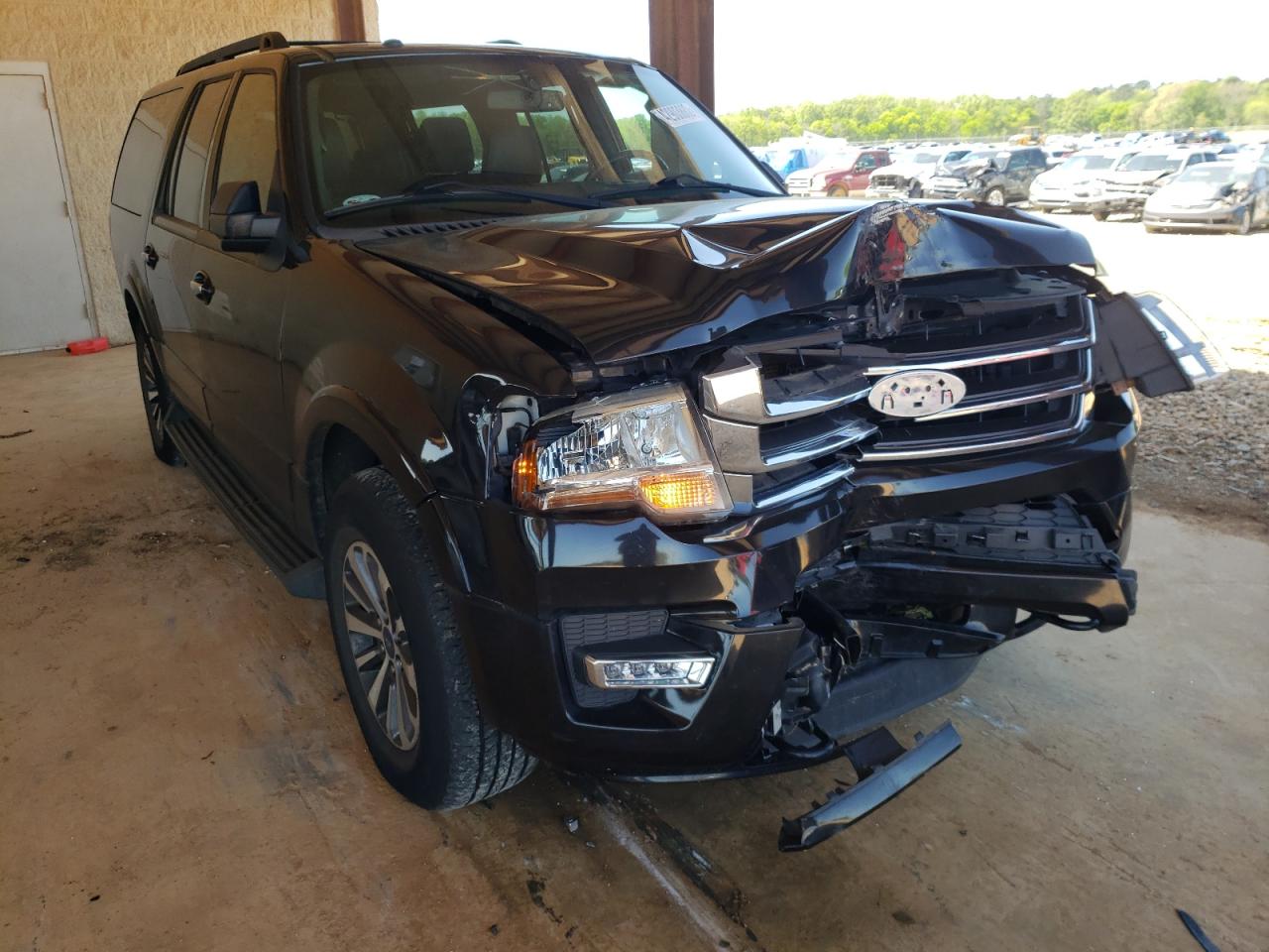 Photo 1 from auction – 2015 FORD EXPEDITION with VIN 1FMJK1JT3FEF42245