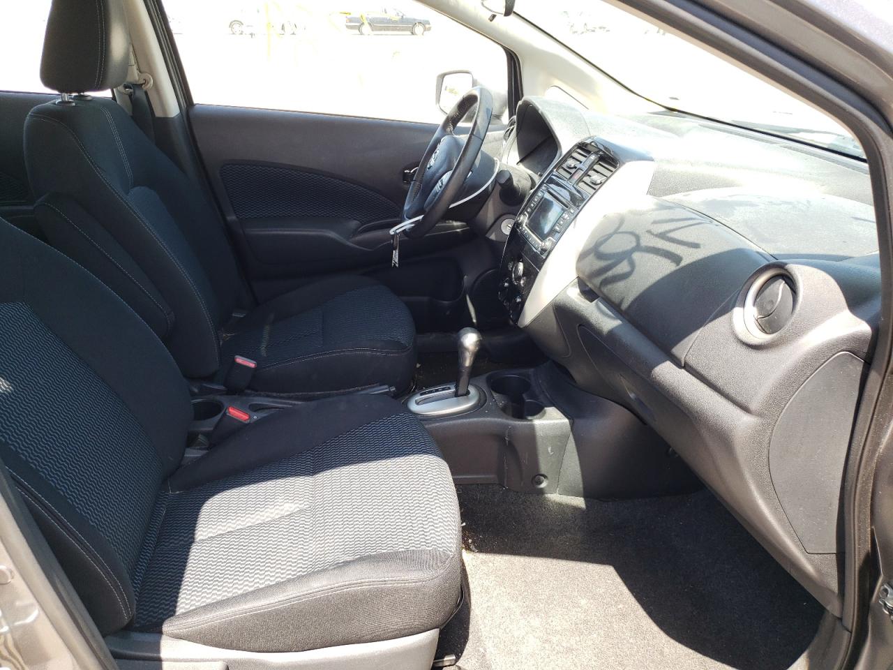 Photo 5 from auction – 2016 NISSAN VERSA NOTE with VIN 3N1CE2CP9GL402053