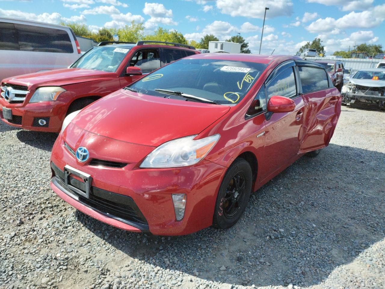 Photo 2 from auction – 2013 TOYOTA PRIUS with VIN JTDKN3DU5D5684691