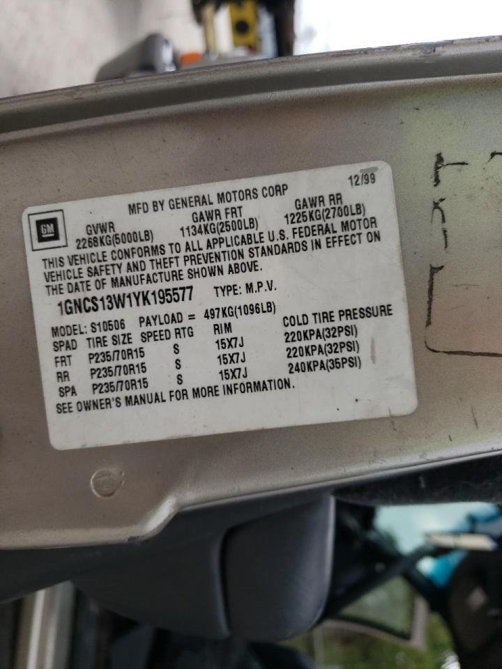 Photo 10 from auction – 2000 CHEVROLET BLAZER with VIN 1GNCS13W1YK195577