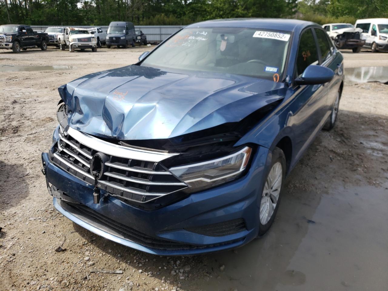 Photo 2 from auction – 2019 VOLKSWAGEN JETTA S with VIN 3VWCB7BU4KM180225