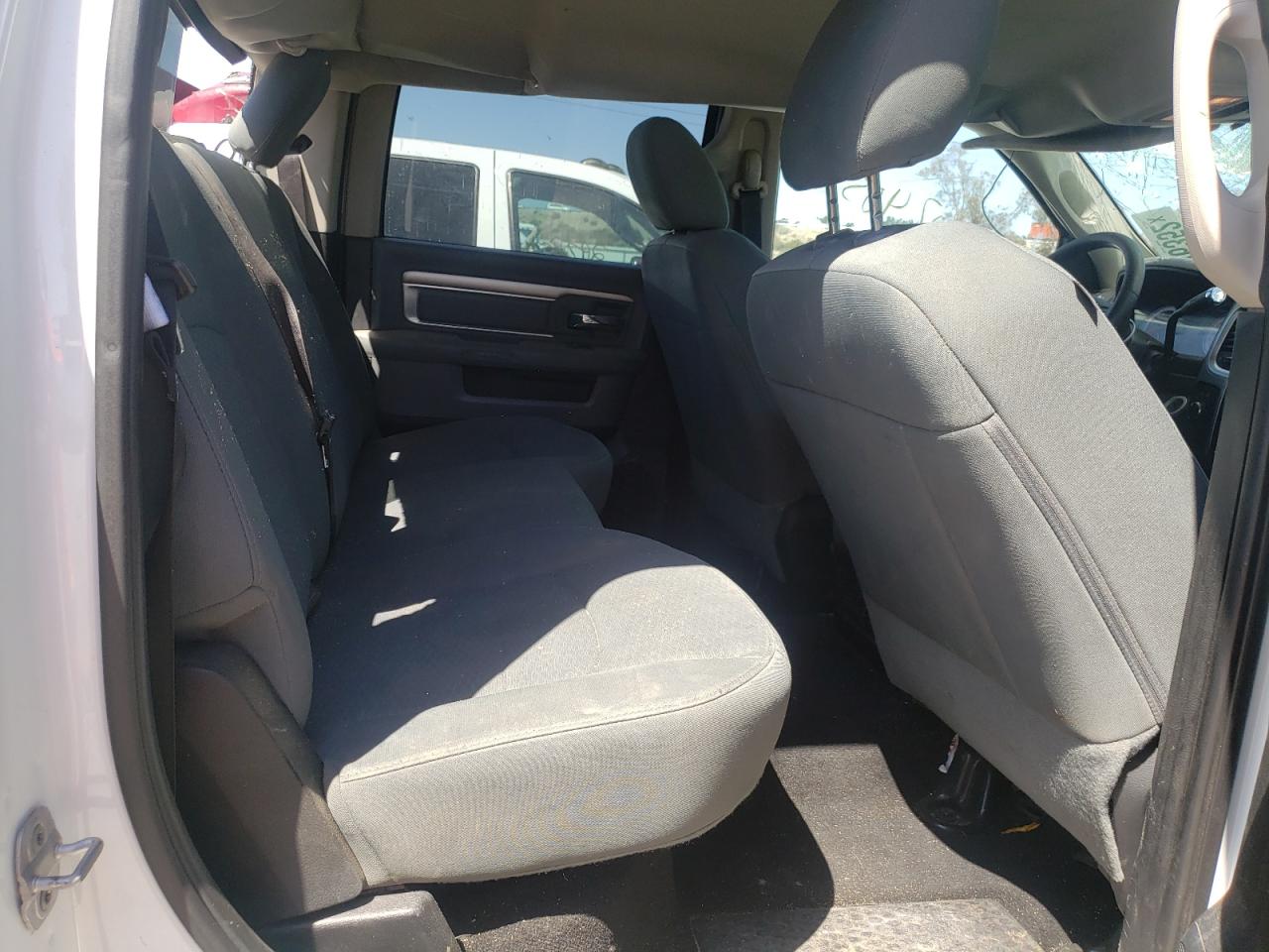 Photo 6 from auction – 2014 RAM 2500 SLT with VIN 3C6UR5JL1EG242108