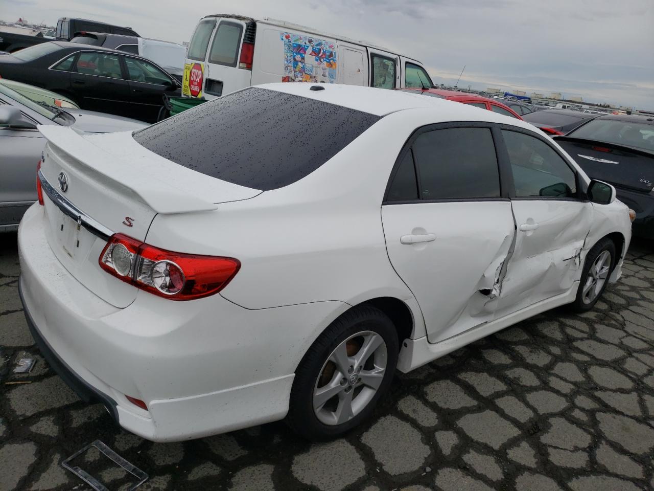 Photo 4 from auction – 2011 TOYOTA COROLLA BA with VIN 2T1BU4EE4BC719107