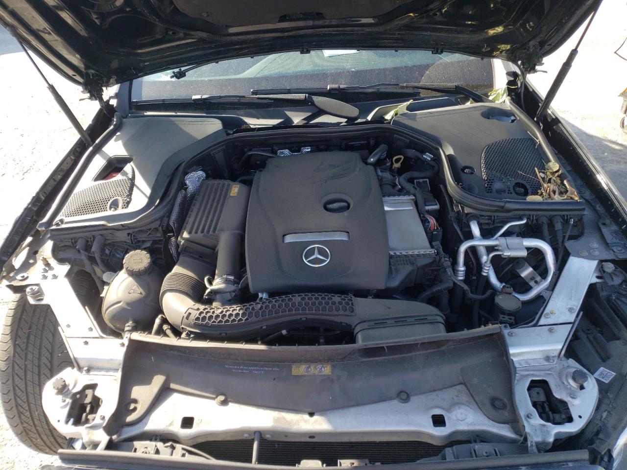 Photo 7 from auction – 2019 MERCEDES-BENZ E 300 with VIN WDDZF4JB2KA577144