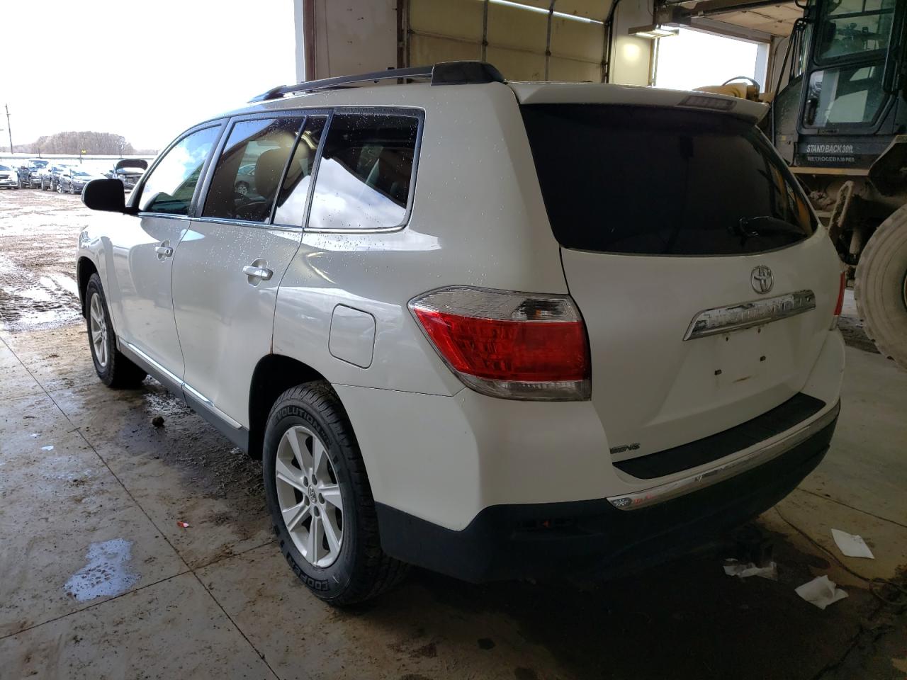 Фото 3 с аукциона – 2012 TOYOTA HIGHLANDER с VIN 5TDZK3EHXCS071547
