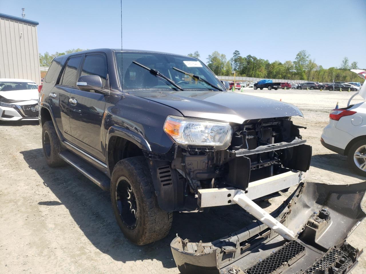 TOYOTA 4RUNNER SR 2011 with VIN JTEBU5JR0B5075953 - Photo from auction