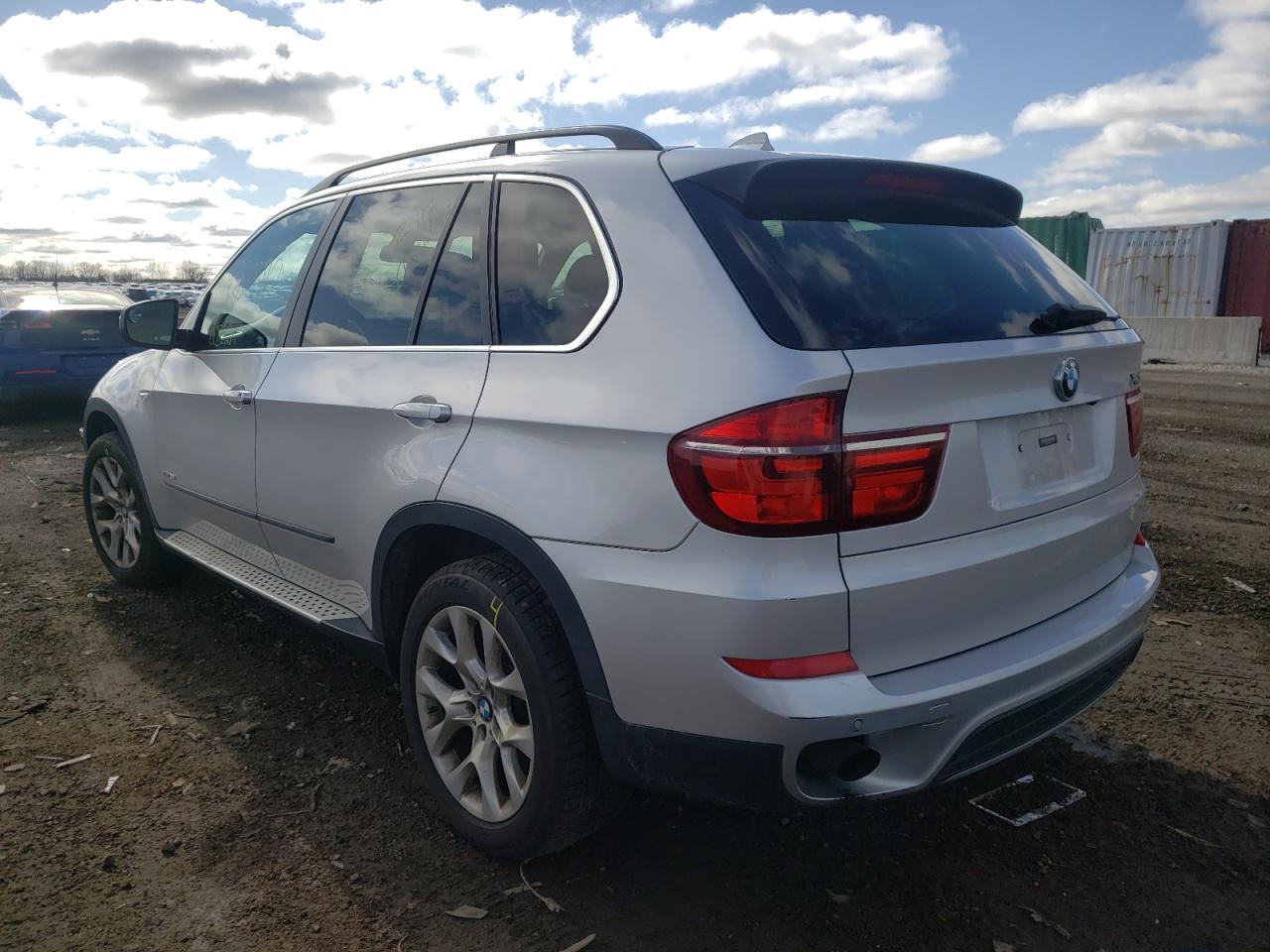 Photo 3 from auction – 2013 BMW X5 XDRIVE3 with VIN 5UXZV4C58D0E14187