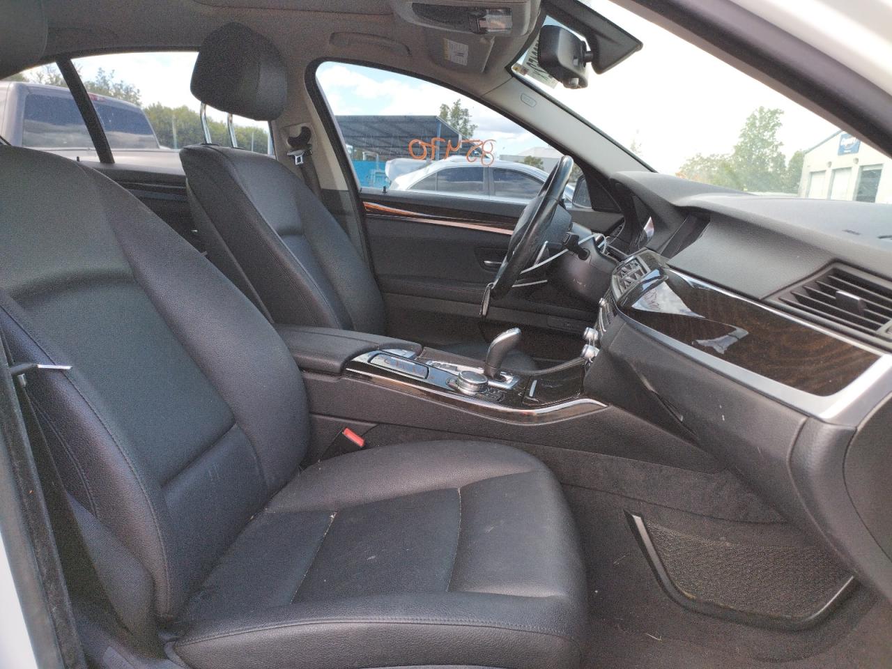 Photo 5 from auction – 2016 BMW 528 I with VIN WBA5A5C58GG352362