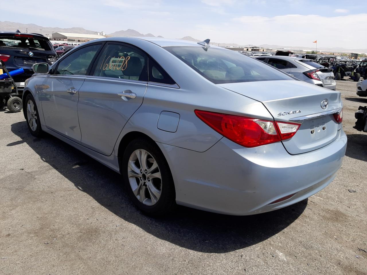 Photo 3 from auction – 2011 HYUNDAI SONATA SE with VIN 5NPEC4AC2BH116755