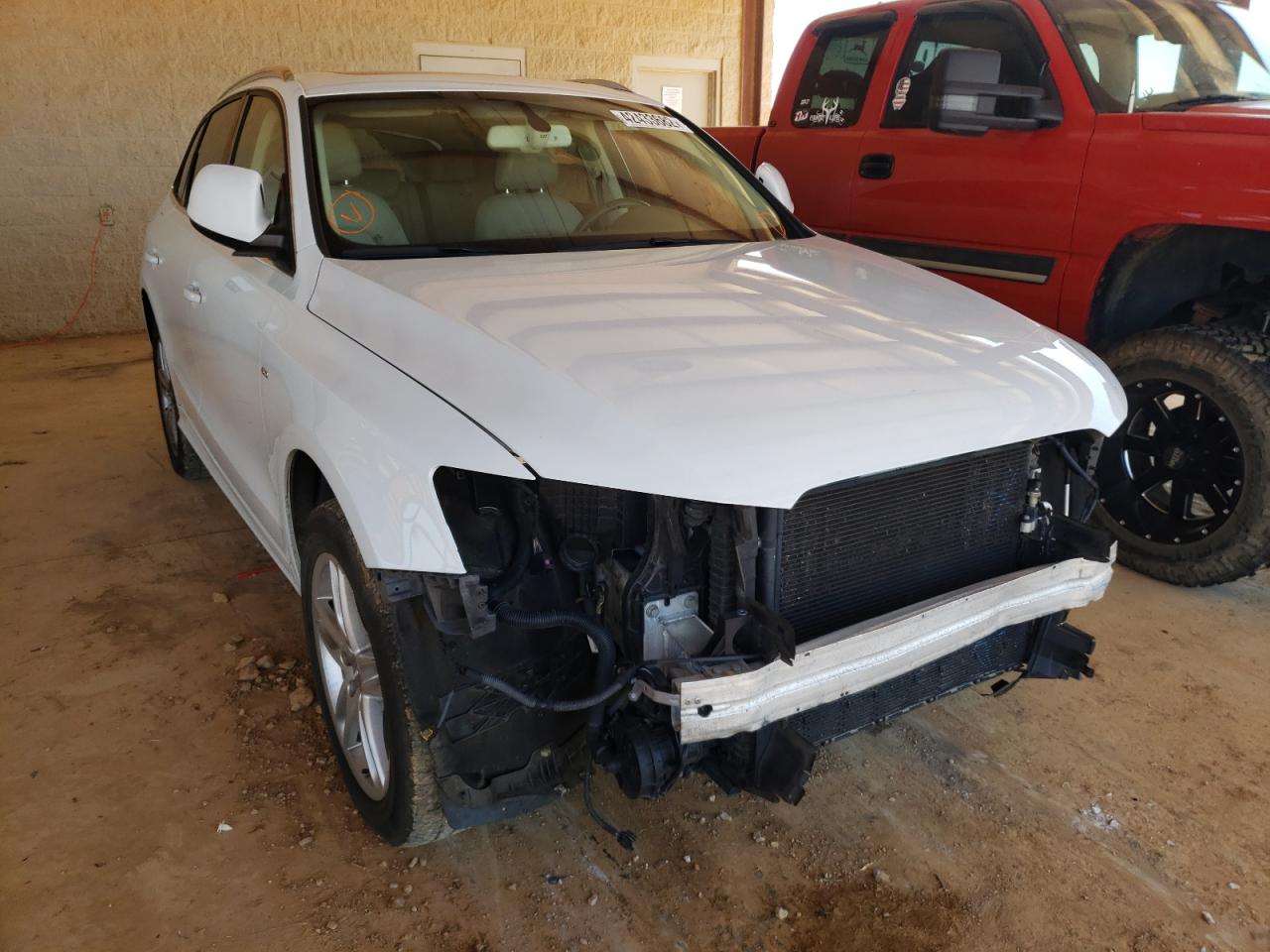 AUDI Q5 PREMIUM 2014 with VIN WA1DGAFP7EA041082 - Photo from auction