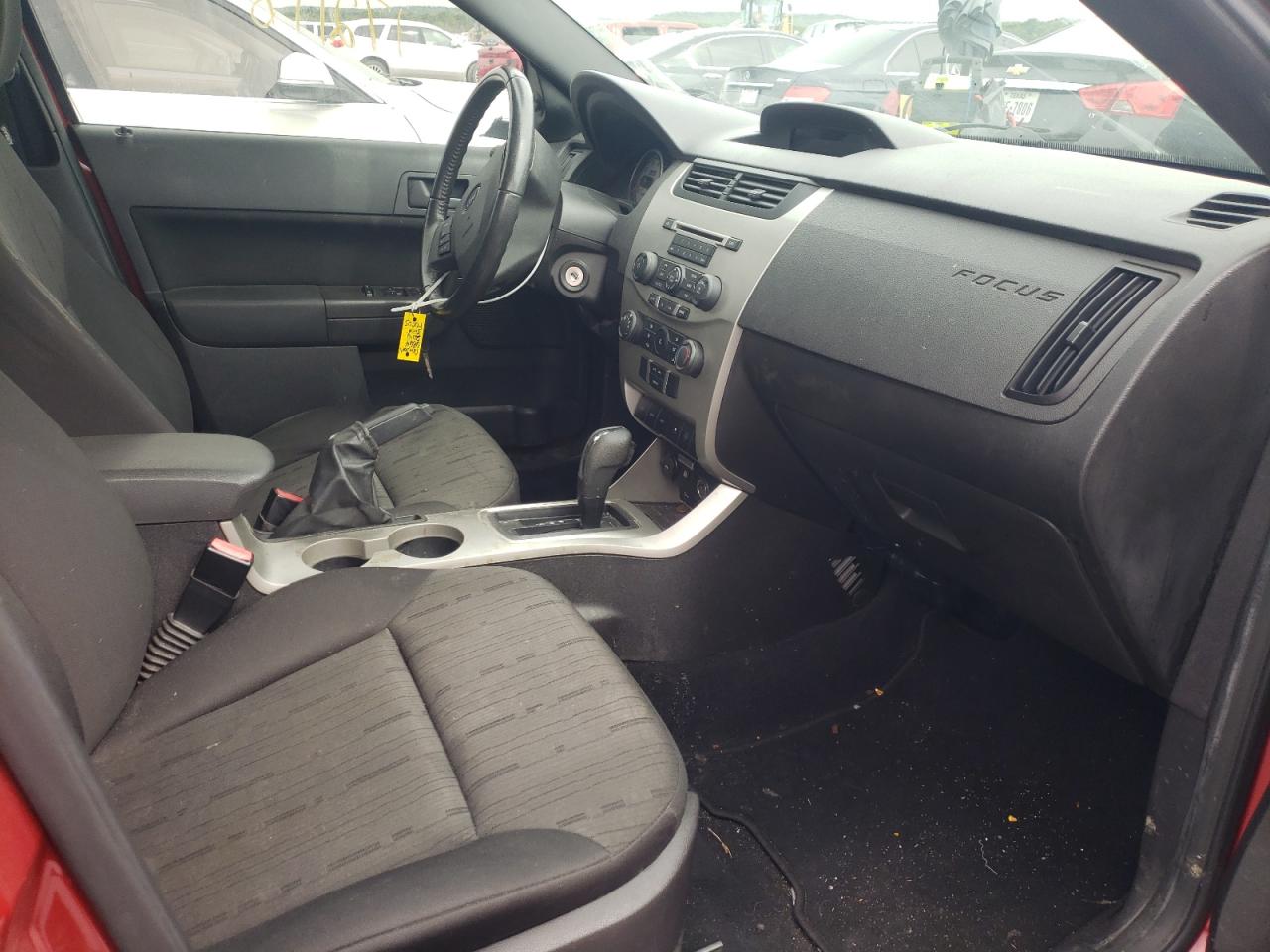 Photo 5 from auction – 2010 FORD FOCUS SE with VIN 1FAHP3FN8AW170257
