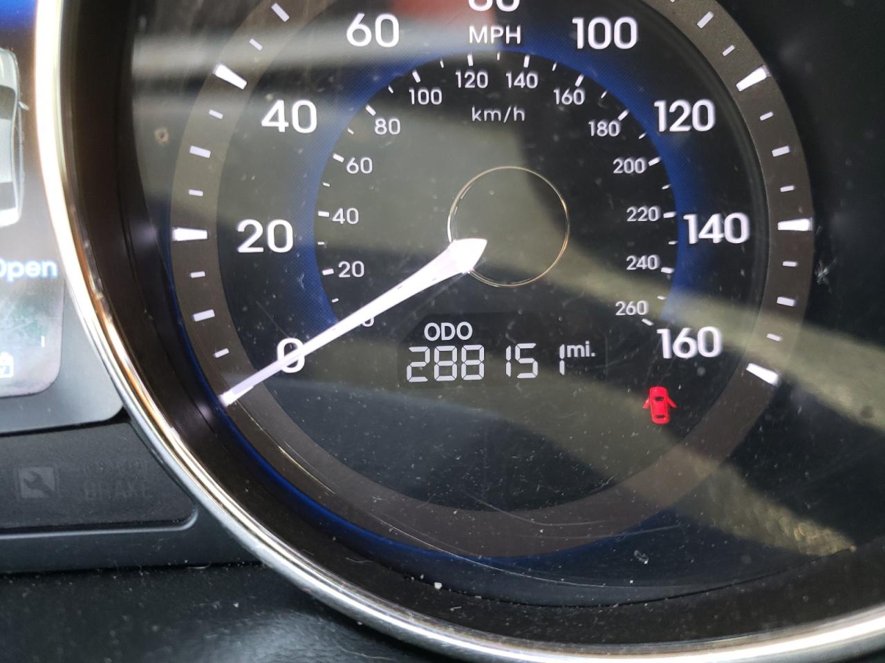 Photo 8 from auction – 2013 HYUNDAI SONATA HYB with VIN KMHEC4A44DA091291
