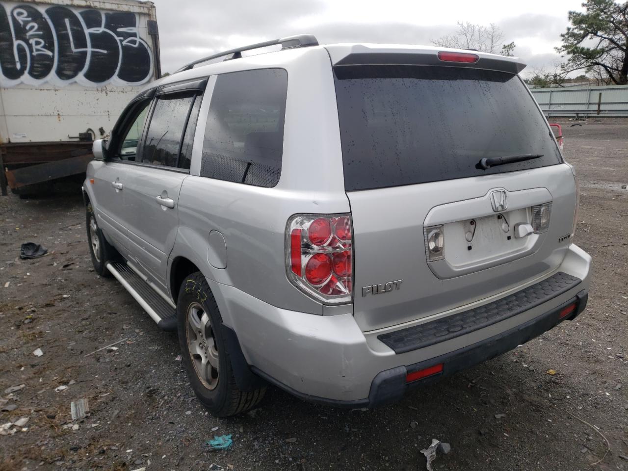 Photo 3 from auction – 2006 HONDA PILOT EX with VIN 2HKYF18716H502066