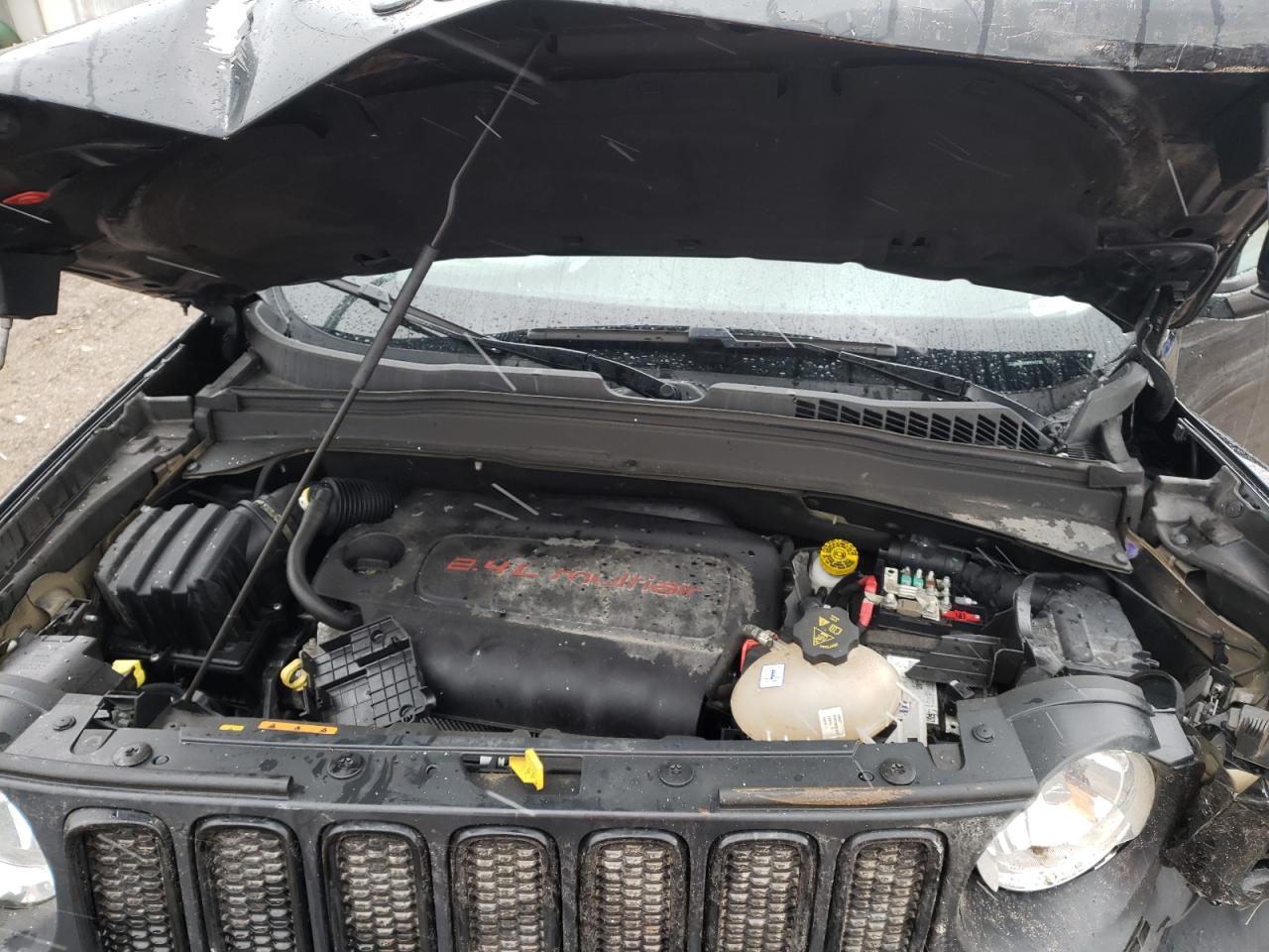 Photo 7 from auction – 2017 JEEP RENEGADE L with VIN ZACCJBBB1HPF91790