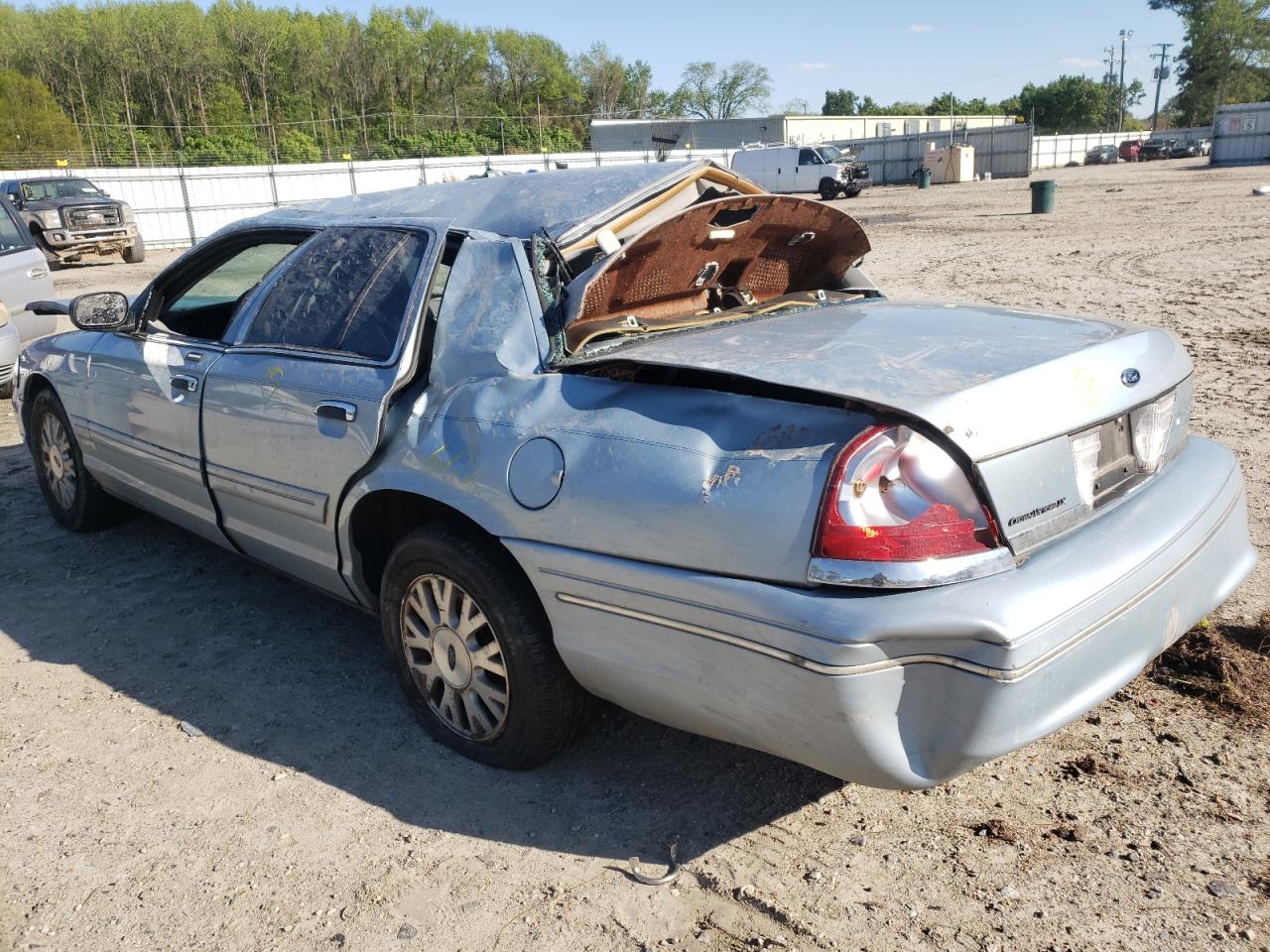 Photo 3 from auction – 2004 FORD CROWN VICT with VIN 2FAHP74WX4X168294