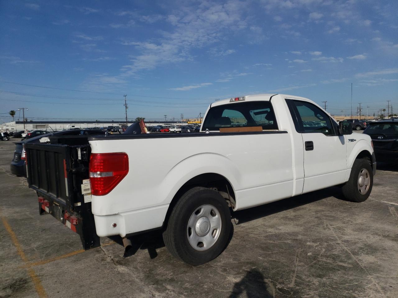 Photo 4 from auction – 2009 FORD F150 with VIN 1FTRF12809KA69562