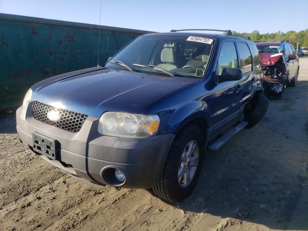 Photo 2 from auction – 2007 FORD ESCAPE XLT with VIN 1FMYU03157KA14823