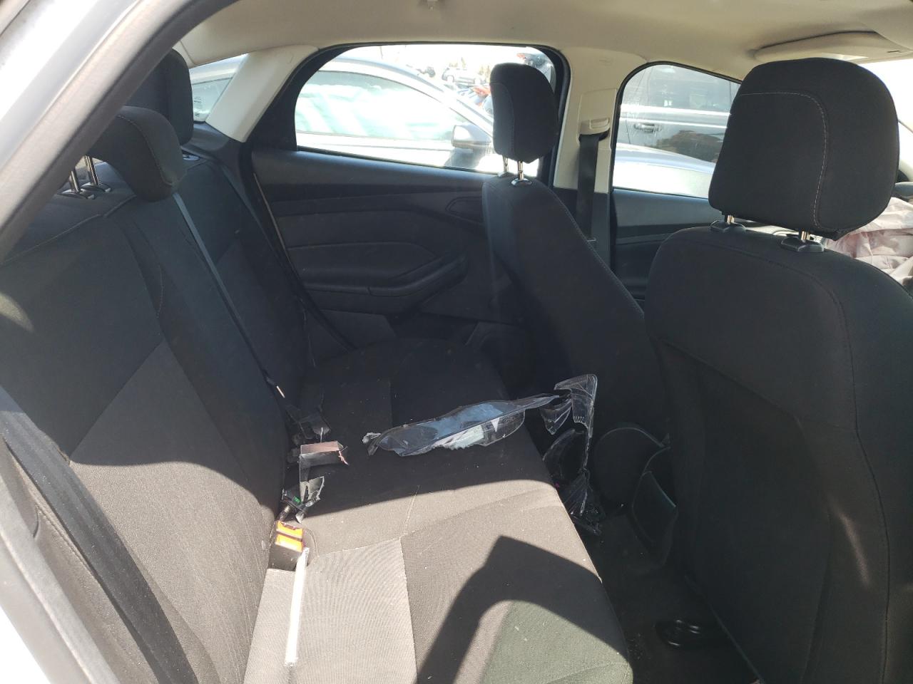 Фото 6 с аукциона – 2018 FORD FOCUS S с VIN 1FADP3E25JL211015