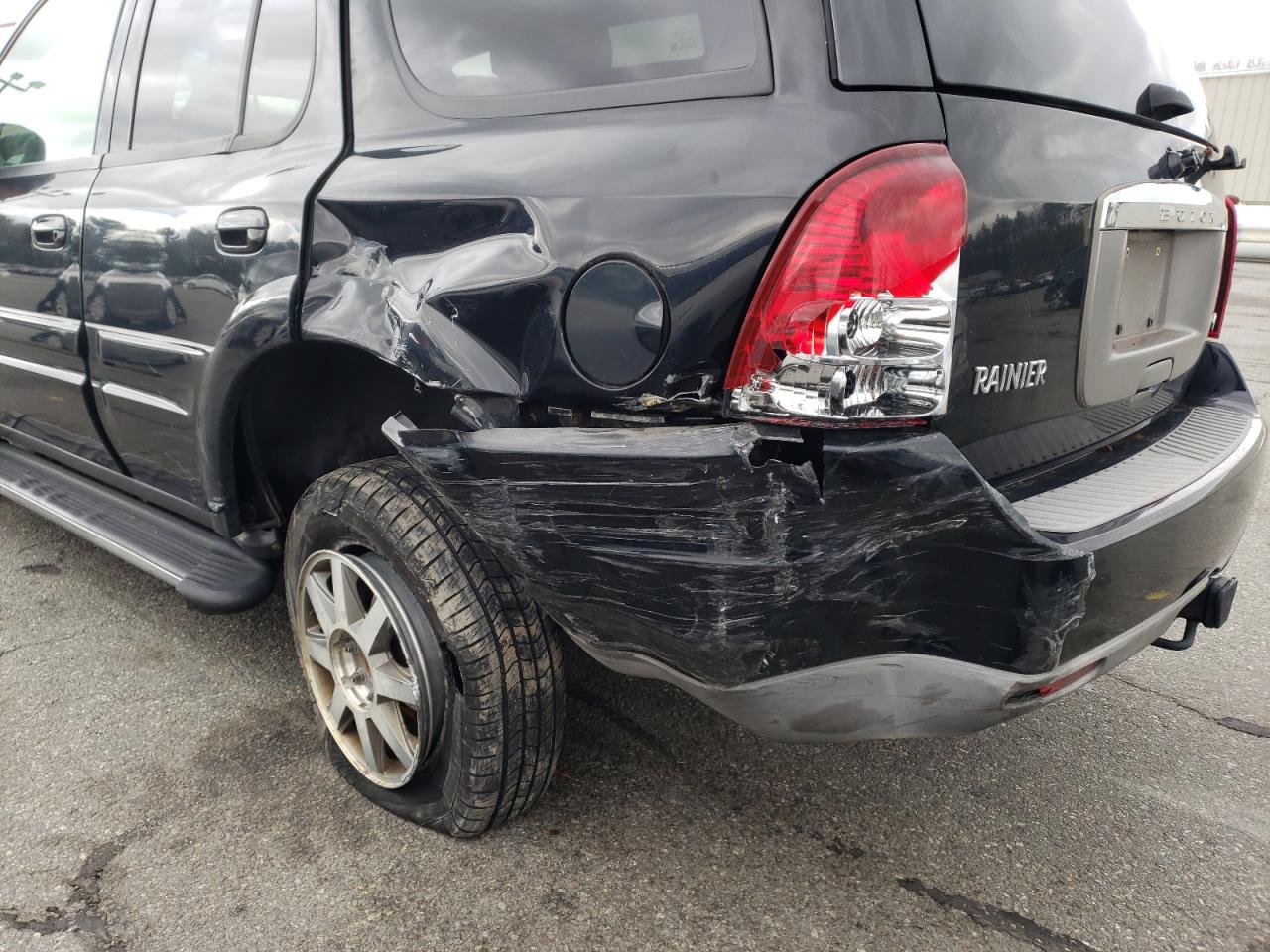 Photo 9 from auction – 2004 BUICK RAINIER CX with VIN 5GADT13S442167369
