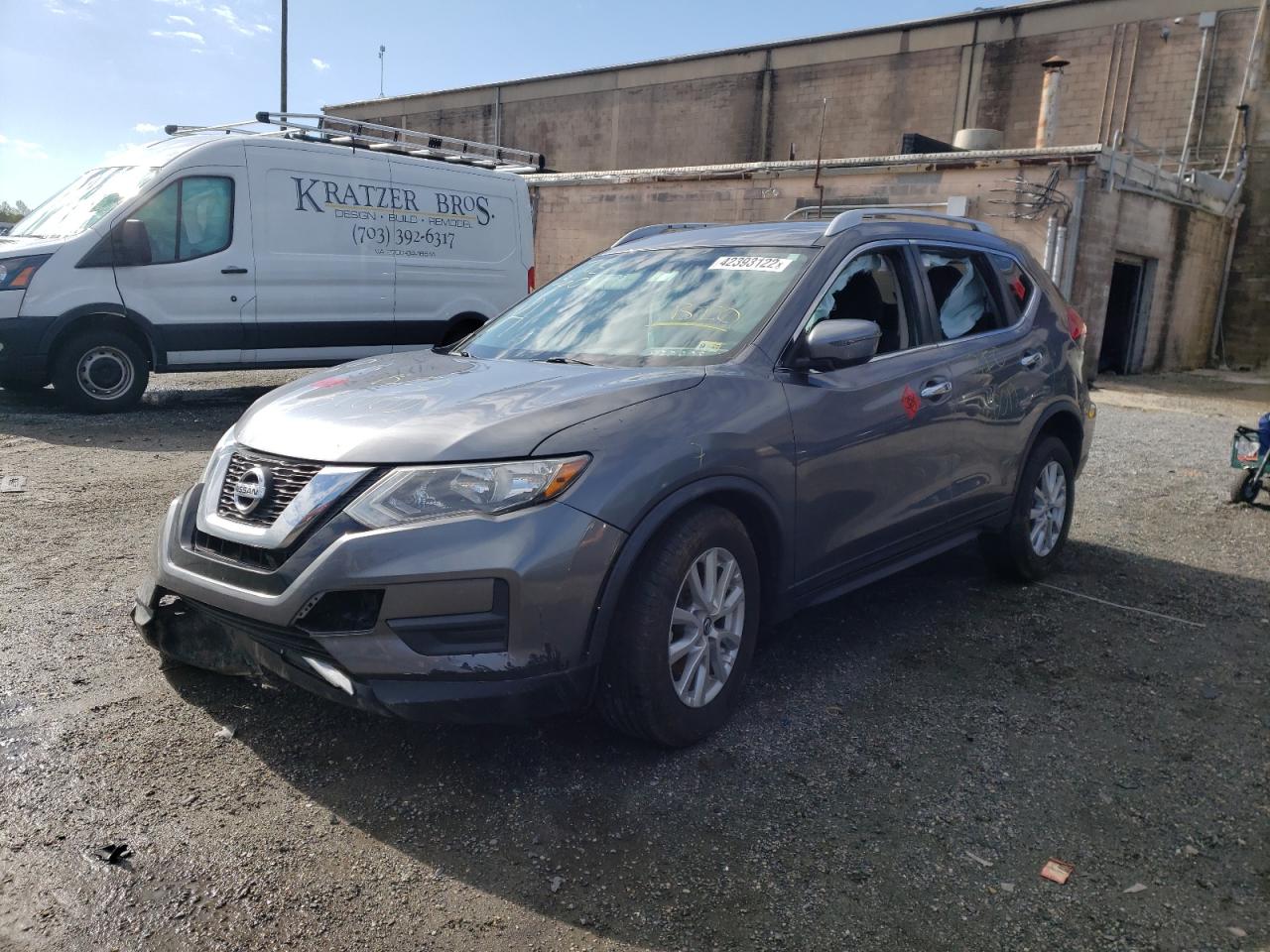 Photo 2 from auction – 2017 NISSAN ROGUE S with VIN KNMAT2MT7HP520680