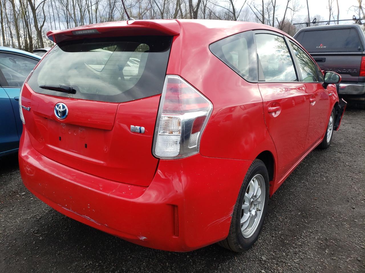 Photo 4 from auction – 2016 TOYOTA PRIUS V with VIN JTDZN3EU1GJ047323