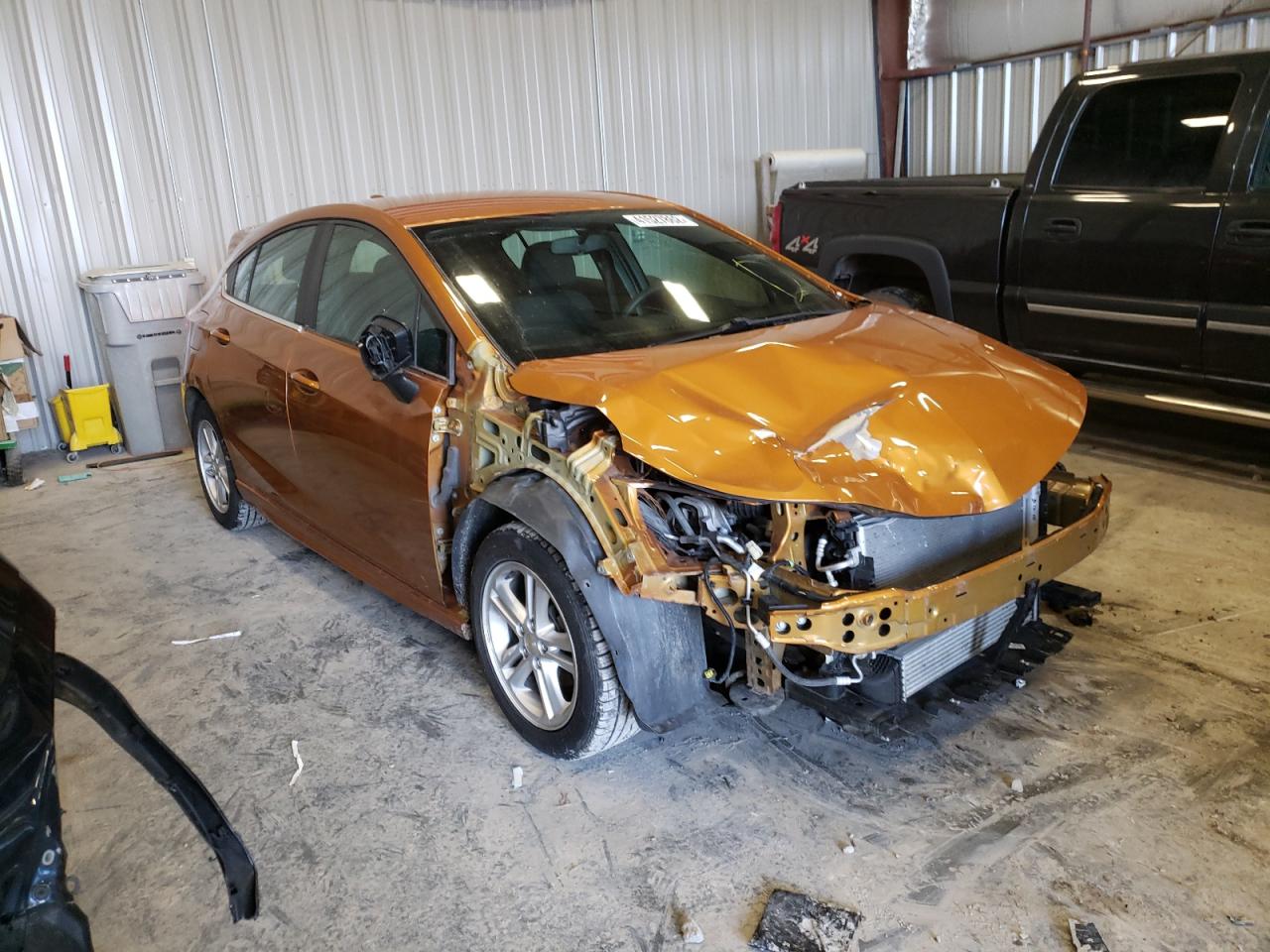 CHEVROLET CRUZE LT 2017 with VIN 3G1BD6SM4HS576378 - Photo from auction