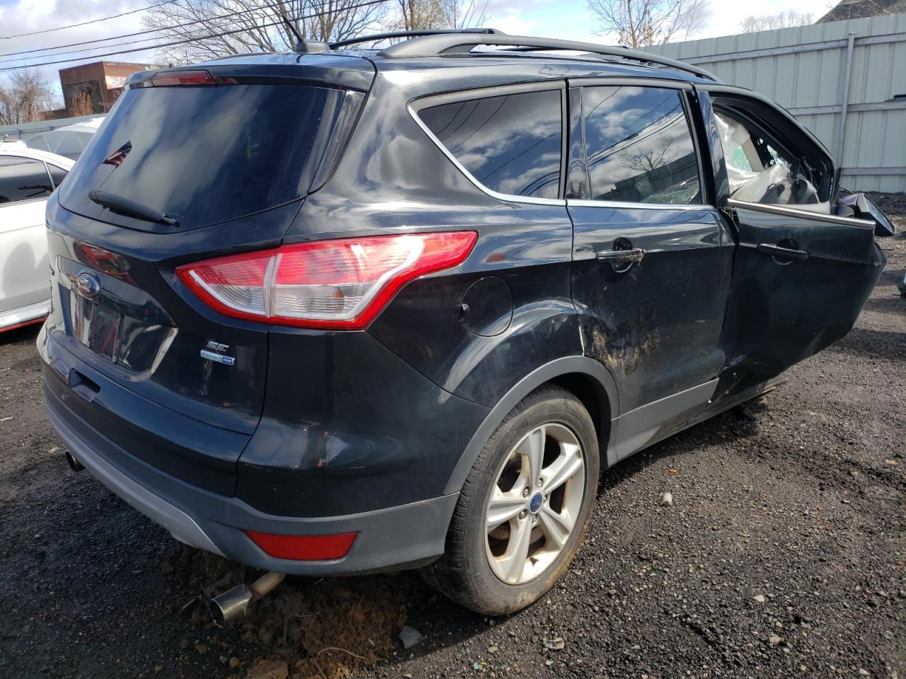 Photo 4 from auction – 2013 FORD ESCAPE SE with VIN 1FMCU9GX7DUB88700
