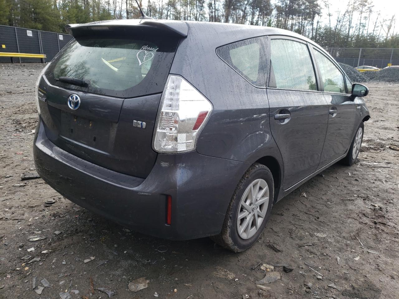 Photo 4 from auction – 2014 TOYOTA PRIUS V with VIN JTDZN3EU5E3333001
