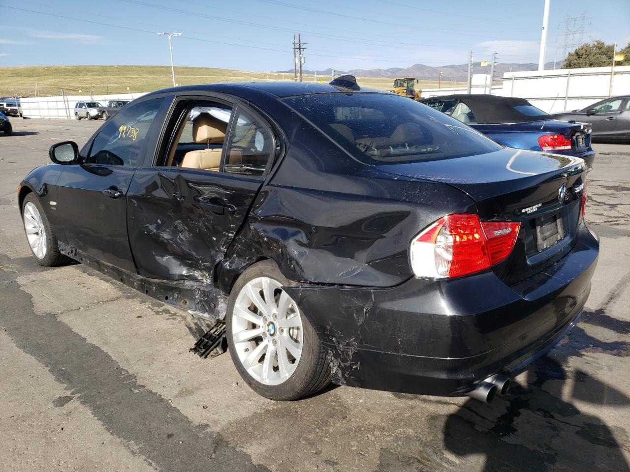Photo 3 from auction – 2011 BMW 328 XI with VIN WBAPK7C51BA821093