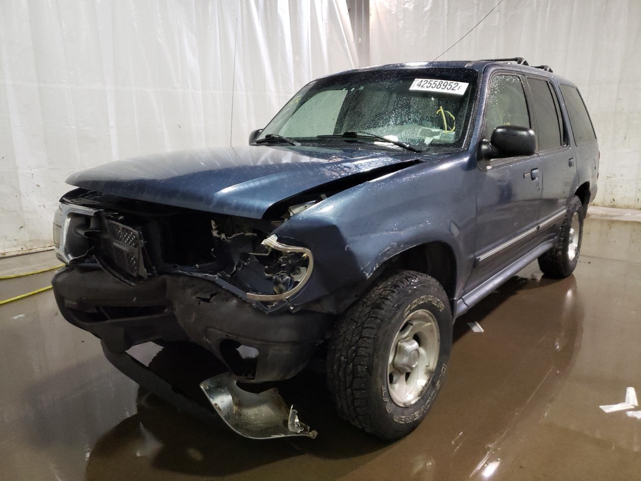 Photo 2 from auction – 2000 FORD EXPLORER with VIN 1FMZU63E3YZB95729