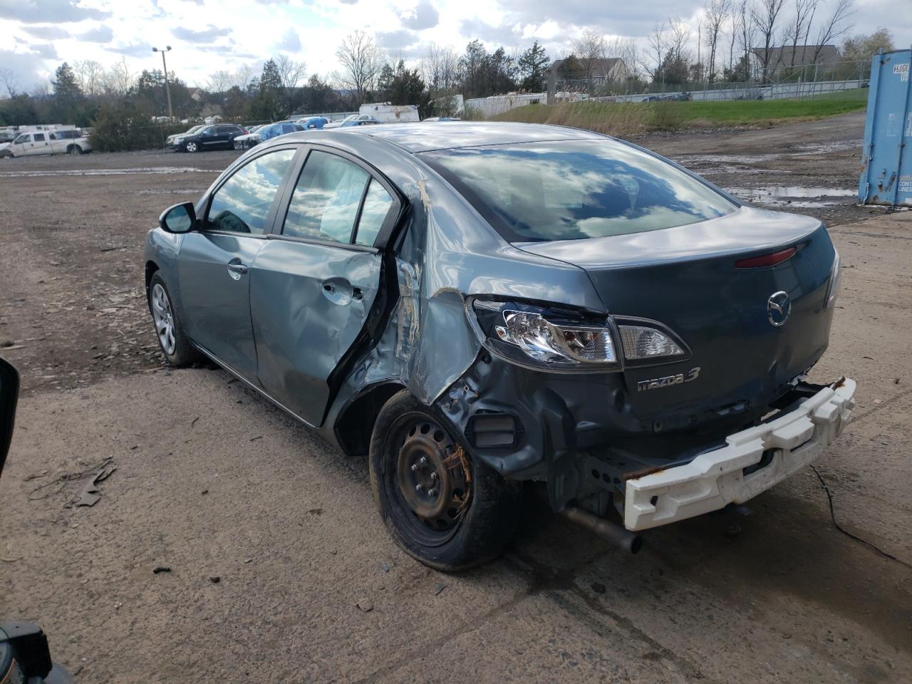 Photo 3 from auction – 2013 MAZDA 3 I with VIN JM1BL1TG2D1755441