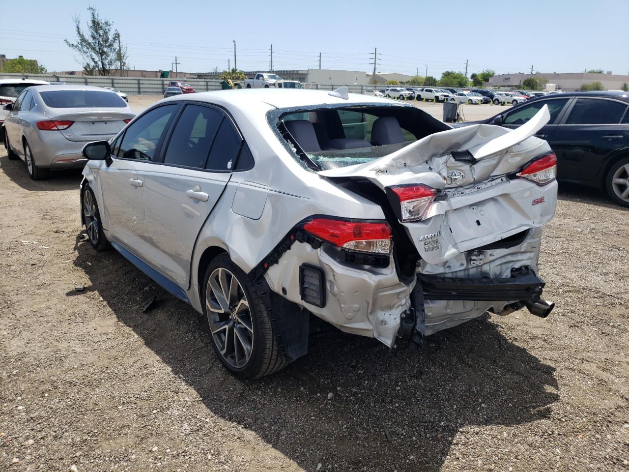 Photo 3 from auction – 2021 TOYOTA COROLLA SE with VIN 5YFS4MCE4MP076876