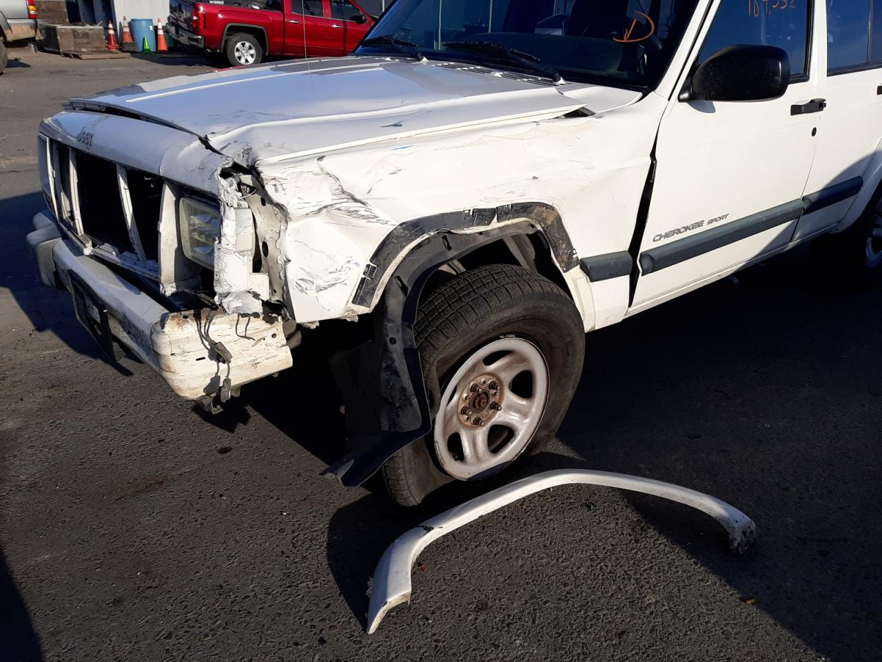 Photo 9 from auction – 1999 JEEP CHEROKEE S with VIN 1J4FF68S2XL617159