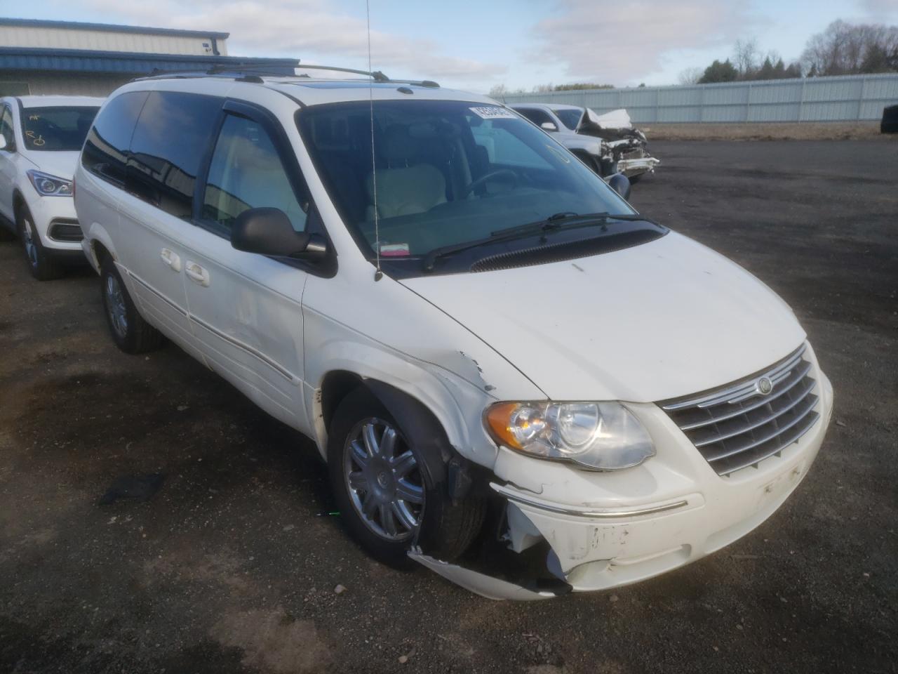CHRYSLER TOWN & COU 2007 with VIN 2A4GP64L67R144809 - Photo from auction
