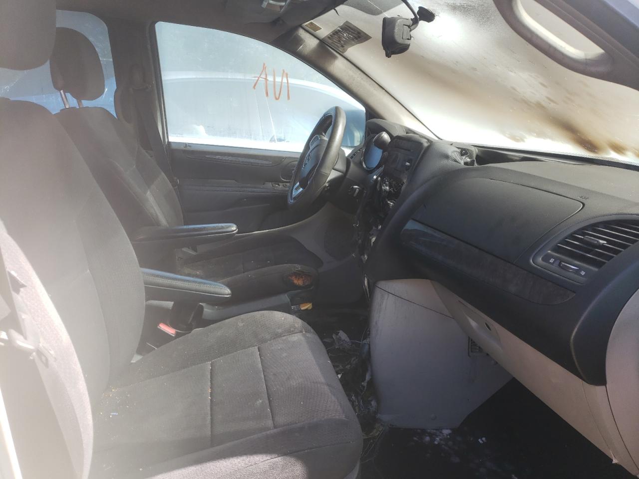Photo 5 from auction – 2011 DODGE GRAND CARA with VIN 2D4RN3DG5BR752810