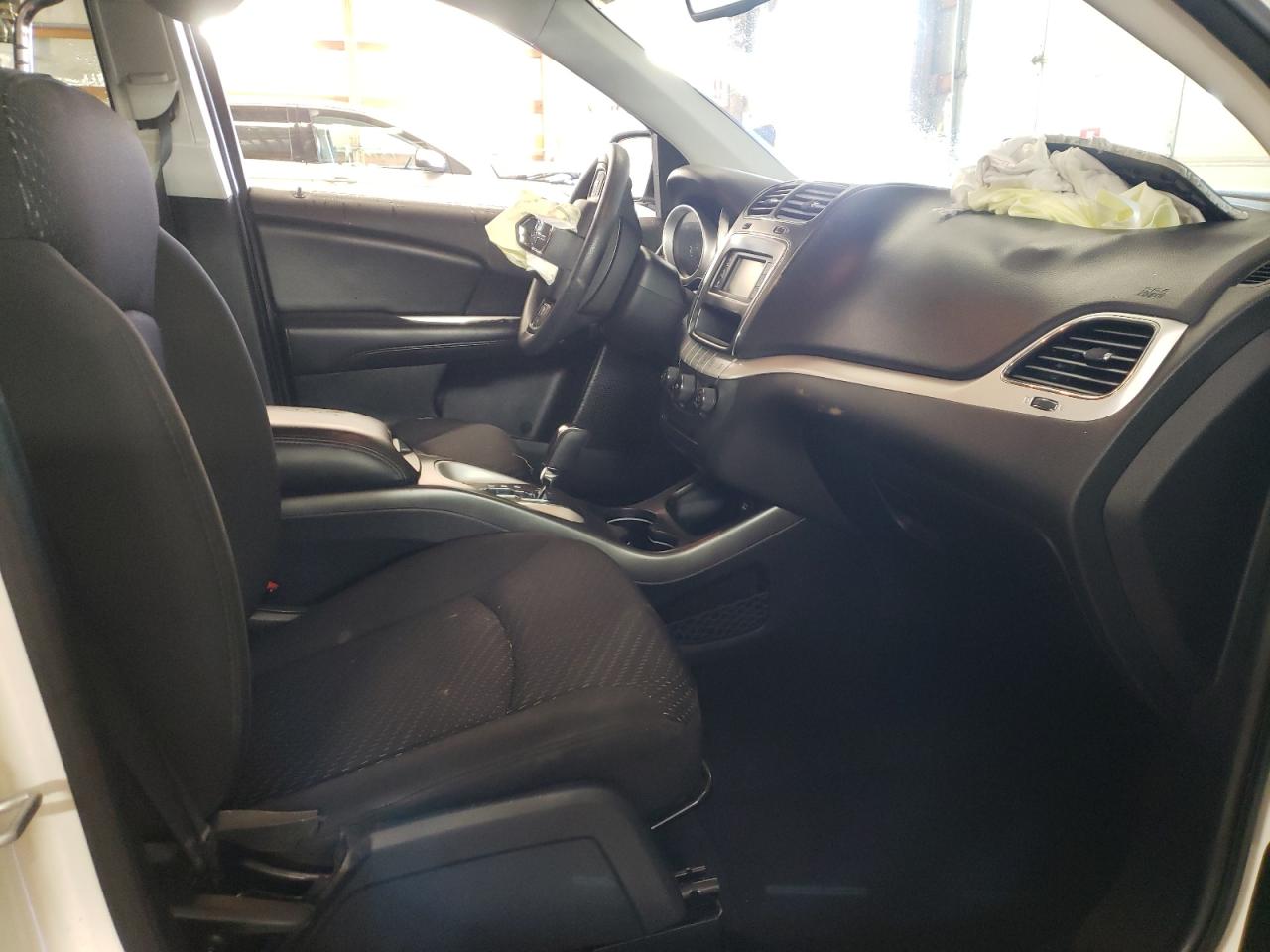 Photo 5 from auction – 2018 DODGE JOURNEY SE with VIN 3C4PDCAB8JT384621