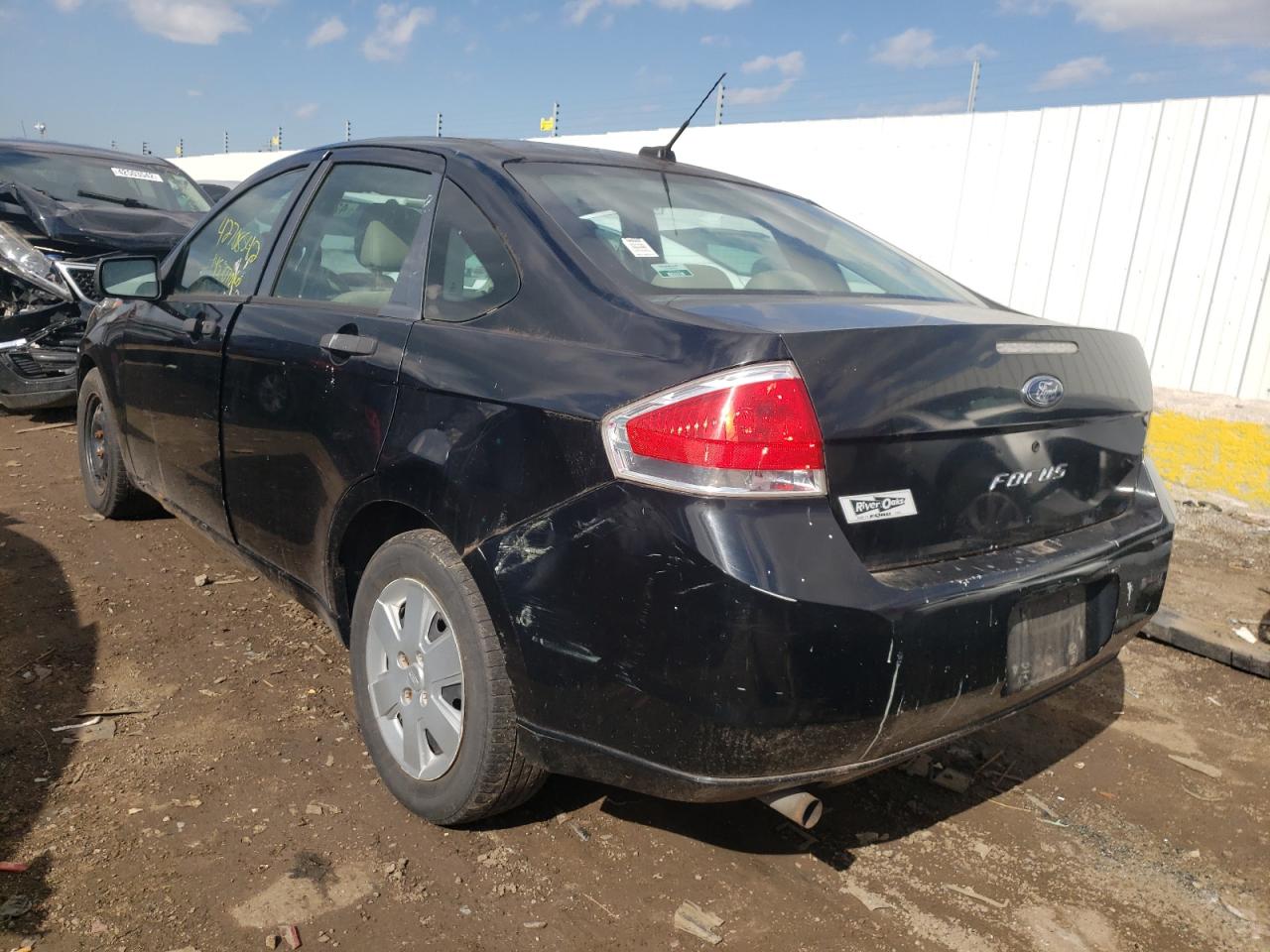 Photo 3 from auction – 2009 FORD FOCUS S with VIN 1FAHP34N59W233880